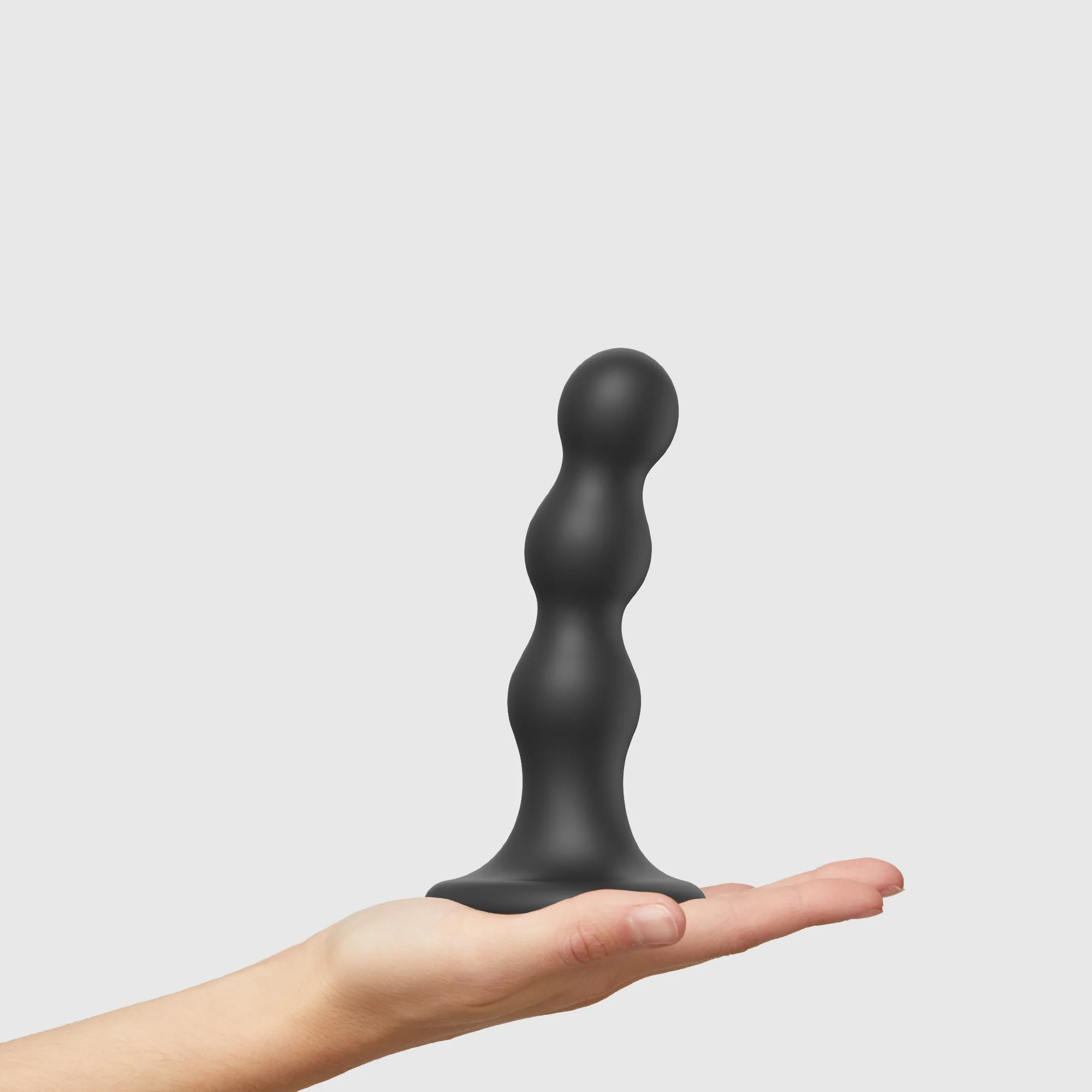 IMAGE-1-Dildo-Plug-Balls-Black-M-strap-on-me-2000x2000_63118195-65a5-4c8c-8d20-3dc2b393c5f0_5000x