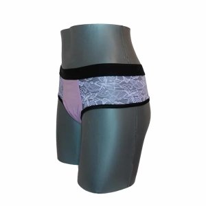 Tucking tanga lilas, BWYA