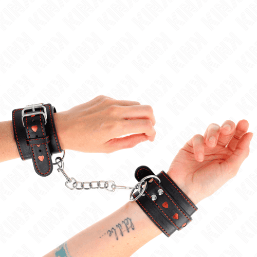 Menottes rouges et noires coeur , Kink